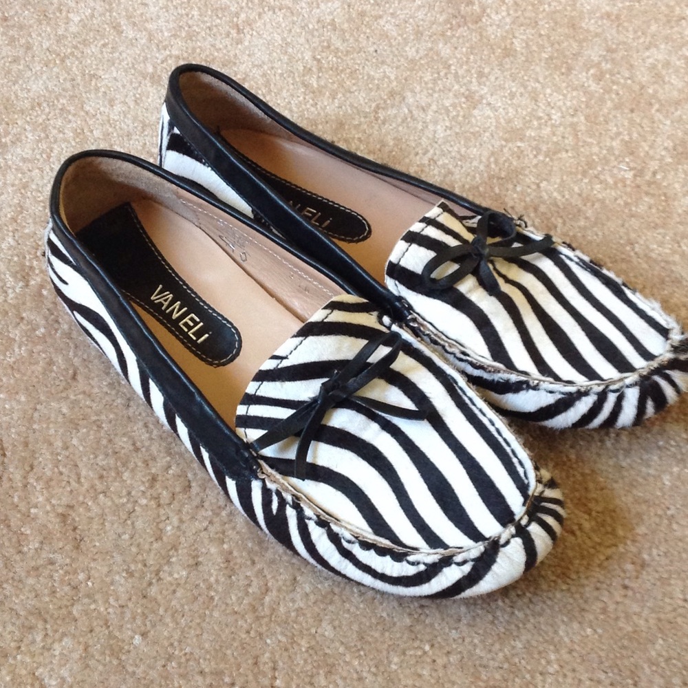 Vaneli pony hair flats size 8,5